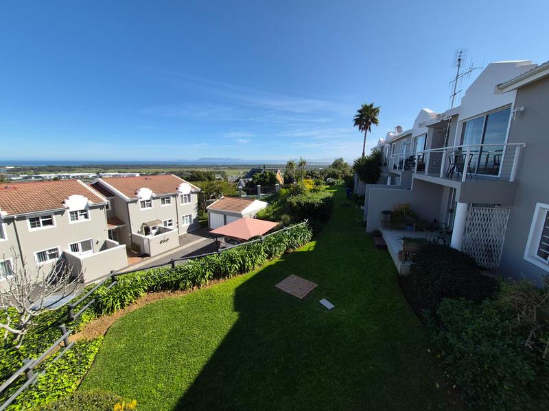 2 Bedroom Property for Sale in Heldervue Western Cape